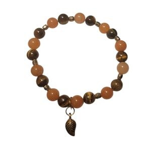 Elegant Beaded Bracelet with Leaf Charm